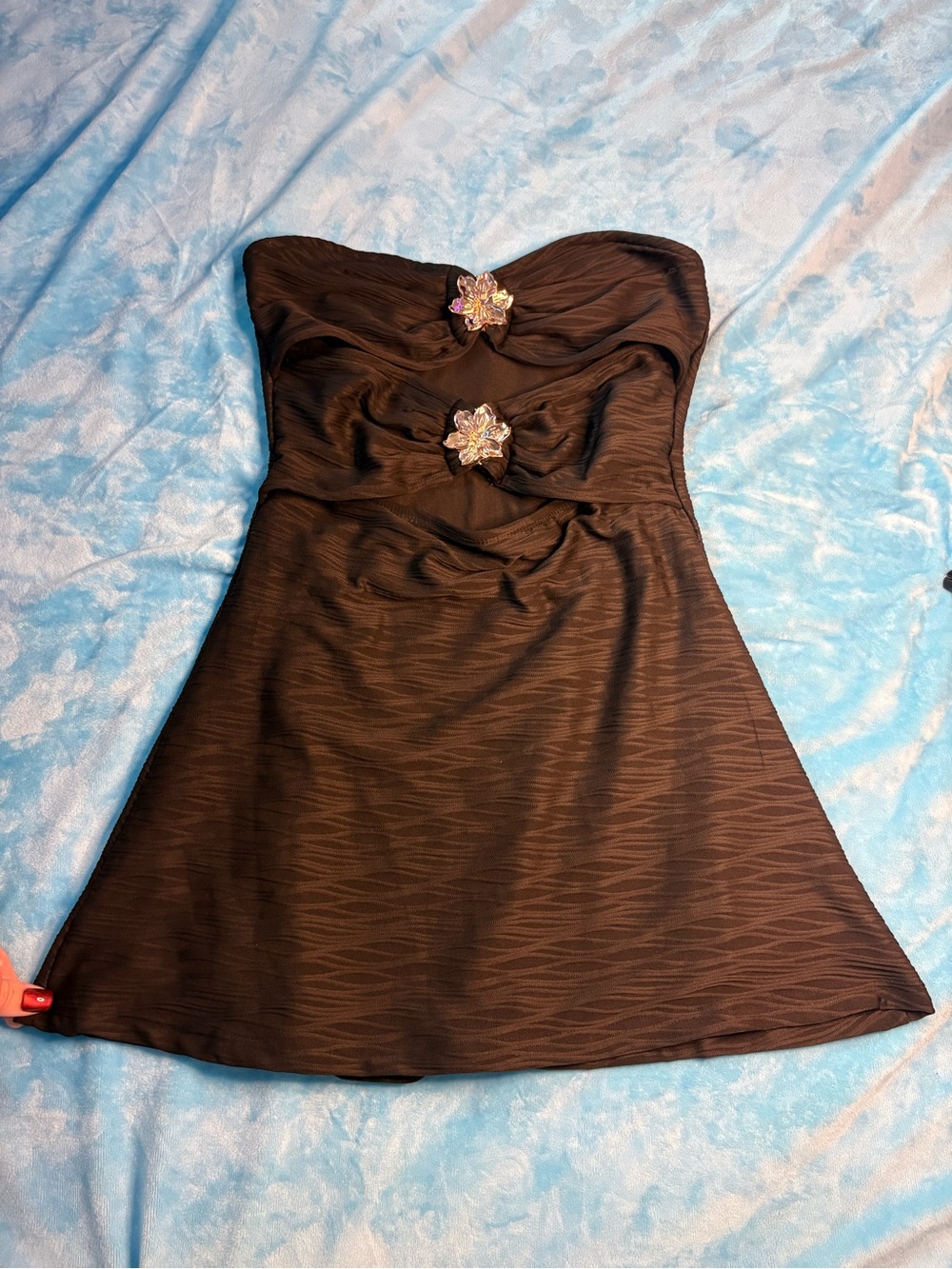 SHEIN Black Strapless A-Line Dress with Floral Brooches